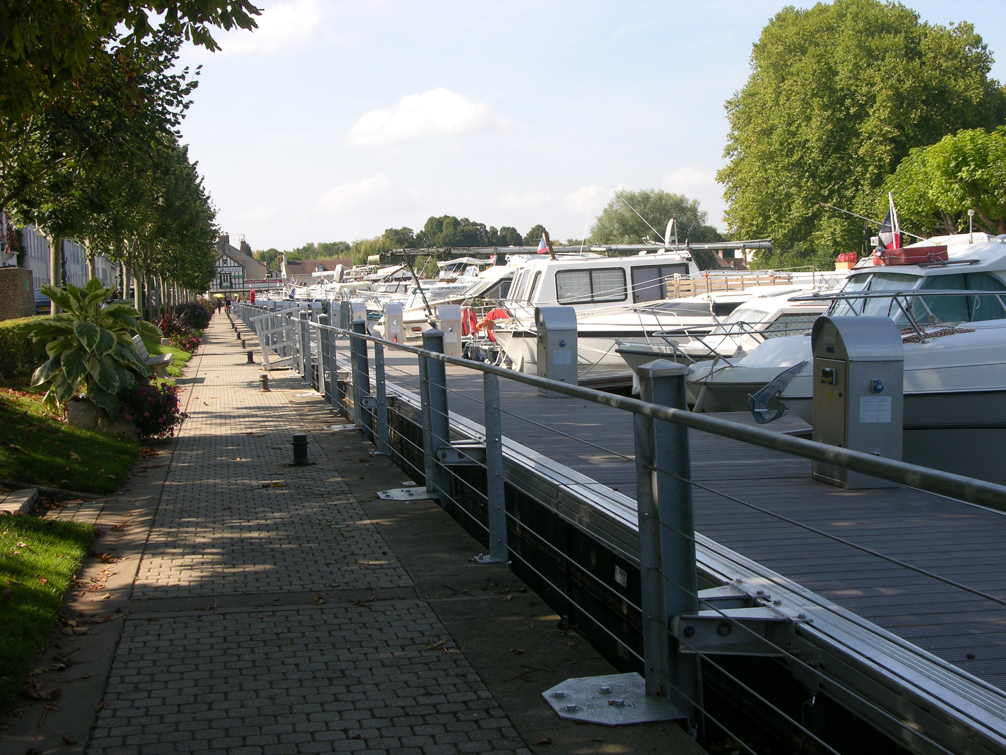 Le port de Briare