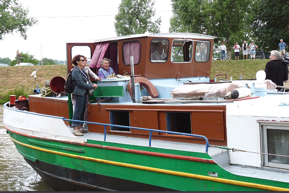 Simone Debray (86 ans) à son ancienne place sur le "Mistral" (Photo J-P Lamotte)