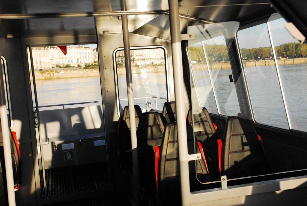 Le "Taxi-Boat" embarque douze passagers (Photo Gens de l'Estuaire)