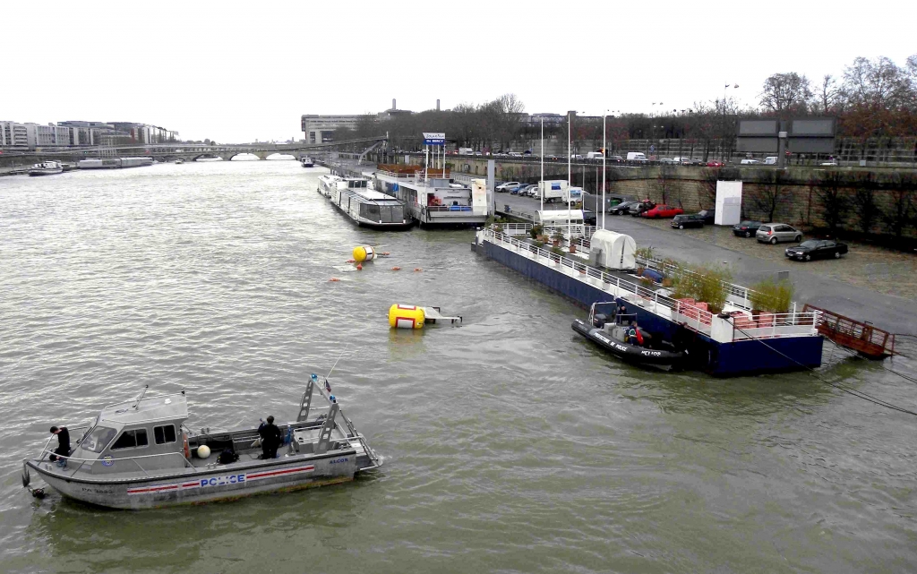 Balisage de l'épave de l'Harmony (Photo PJL)