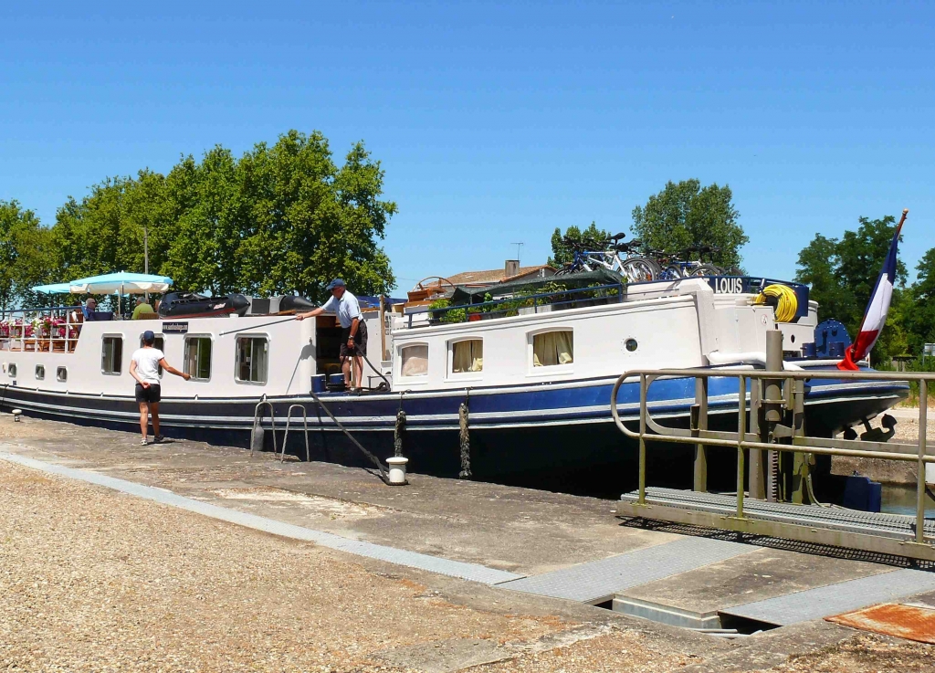 Le "Saint Louis" entre deux mers (Photo VNF Sud-Ouest)