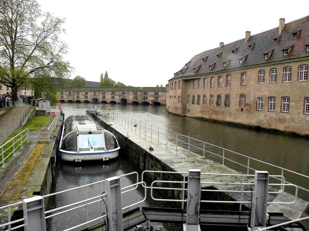 L'écluse des Faux Remparts à Strasbourg (Photo PJL)