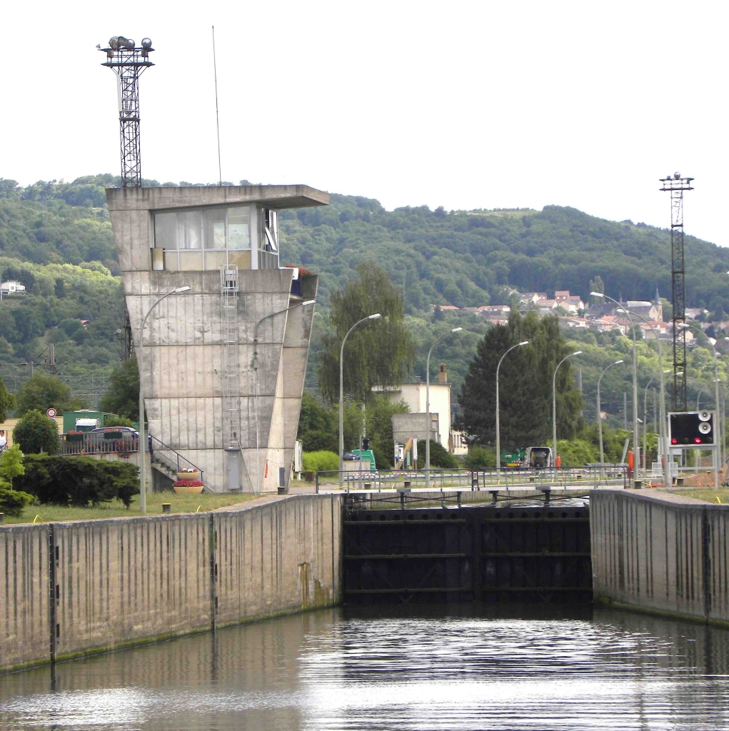 Écluse d'Apach sur la Moselle (Photo PJL)