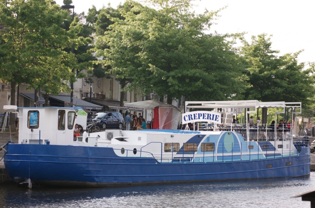 Le bateau-crêperie de Nantes (Photo J-C Jourdain)