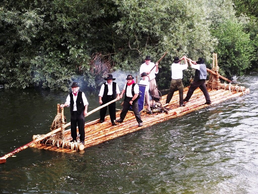 Les radeliers de la Loue (Photo Confrérie St Nicolas)