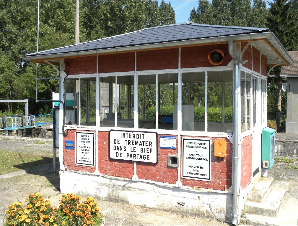 Écluse de Le Bousquet - PK24,8 - Canal de St-Quentin (Photo PJL)