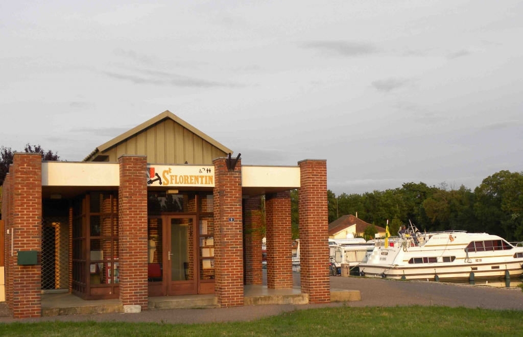 Capitainerie du port de Saint-Florentin (Photo PJL)