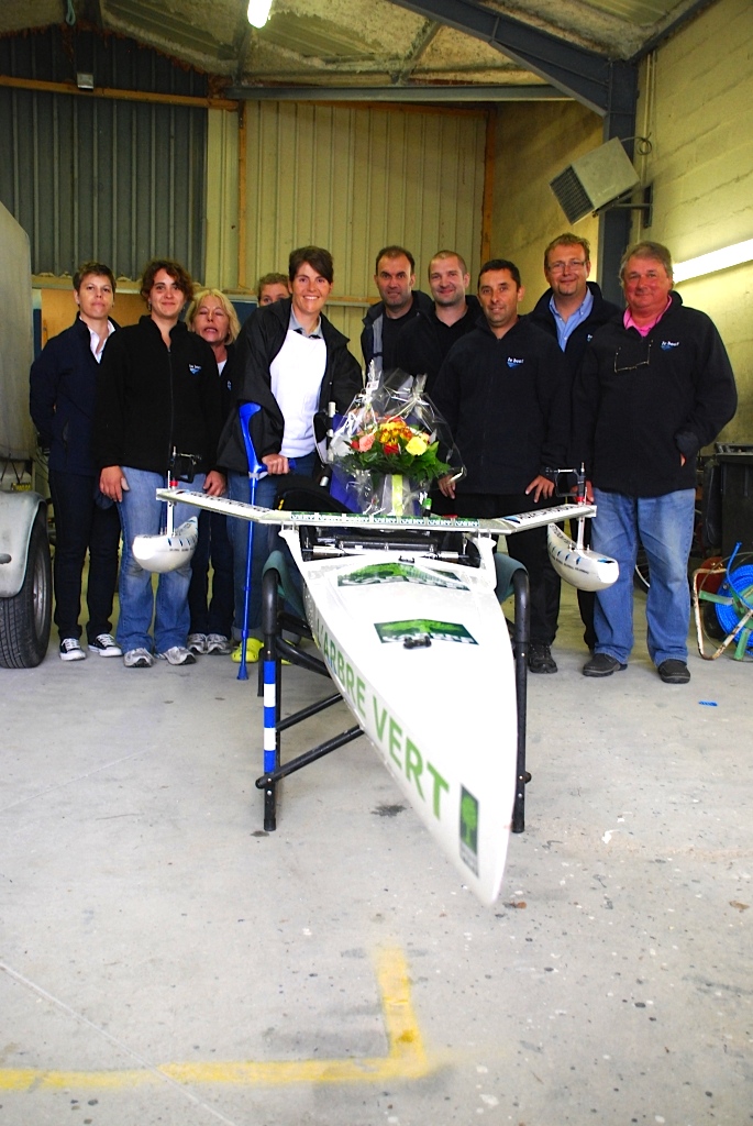 L'équipe Le Boat de Decize autour de Nathalie (Photo J.-F. Macaigne)