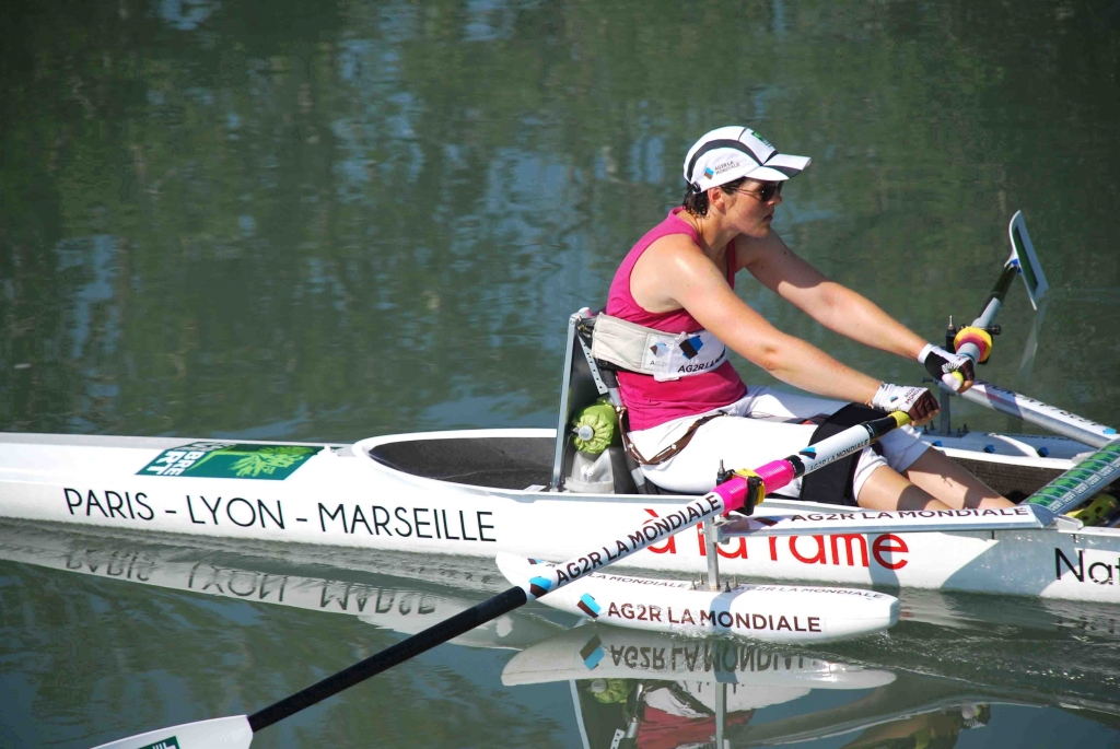 Derniers coups de rame sur le Rhône pour Nathalie (Photo J.-F. Macaigne)