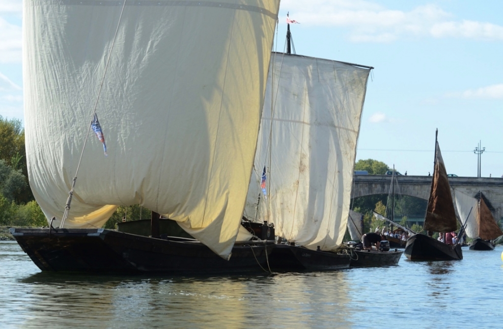 Défilé des voiles de Loire à Orléans (Photo mairie d'Orléans)