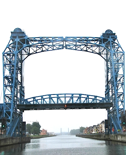 Pont levant - canal de Bruxelles (Photo Exocet)