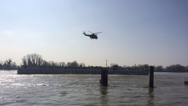 Grosse mobilisation pour un exercice de contre-terrorisme dans les Boucles de la Seine ce jeudi (Photo Raphaël Deh / France 3 Normandie)