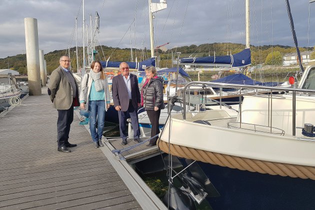 Philippe Caltot et Clémence Plassard, de la Métropole Rouen Normandie, aux côtés d'Anne et Bruno Duvinage, responsables d'exploitation pour Sodeports. (Photo D.R.)