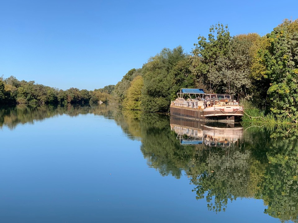 L’agglo et Les Voies Navigables de France agissent contre les bateaux amarrés illégalement le long des berges (Photo D.R.)